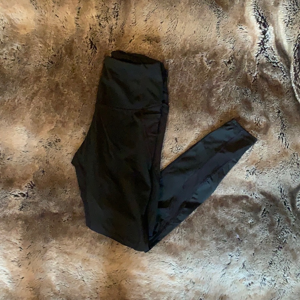 Black leggings